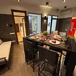 Exclusive Penthouse And Apartment