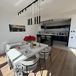 Exclusive Penthouse And * Riga